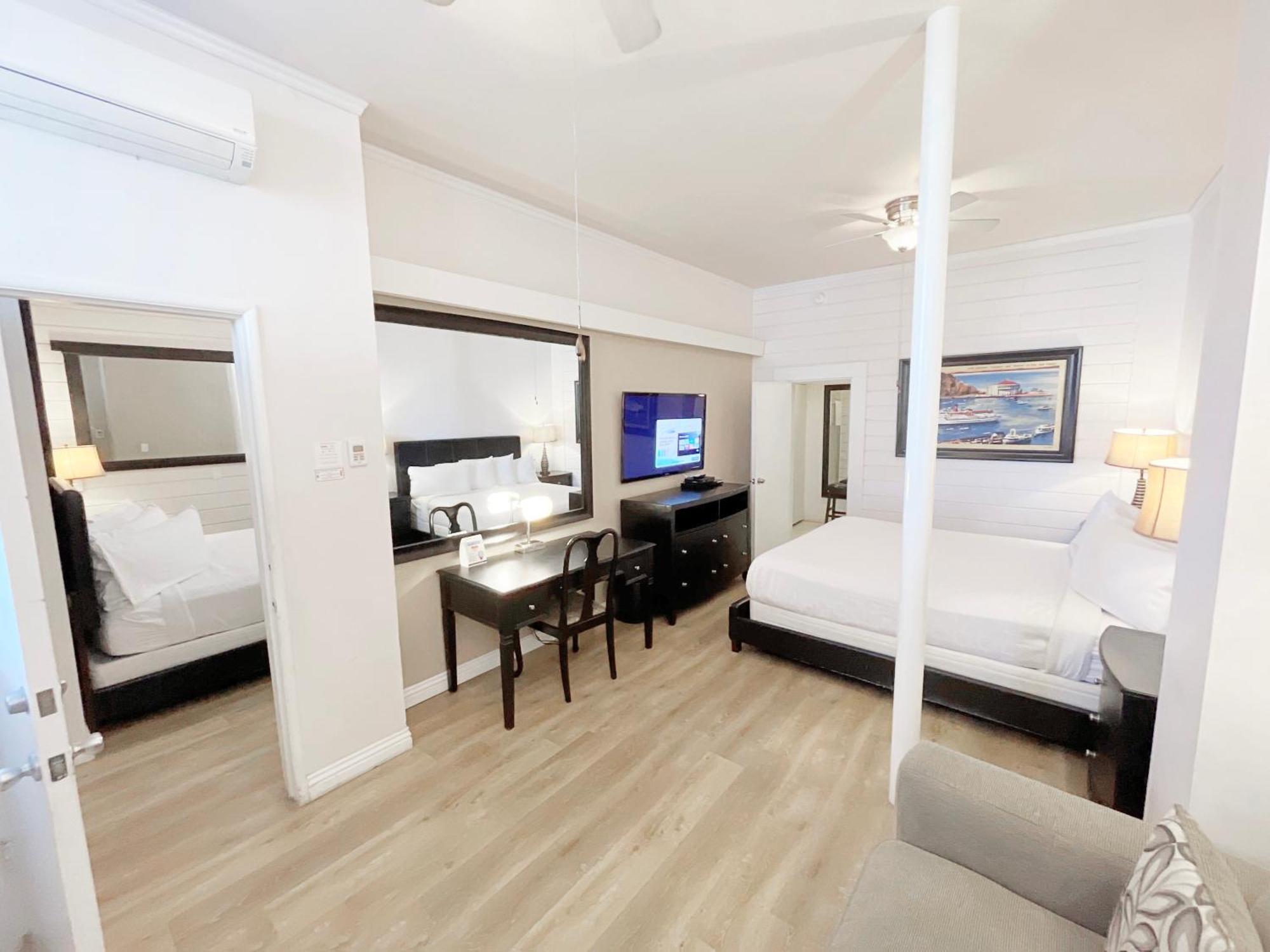 Catalina Courtyard Suites Авалон Экстерьер фото